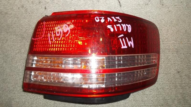 Стоп-сигнал Toyota Mark Ii Wagon Qualis SXV20 правый