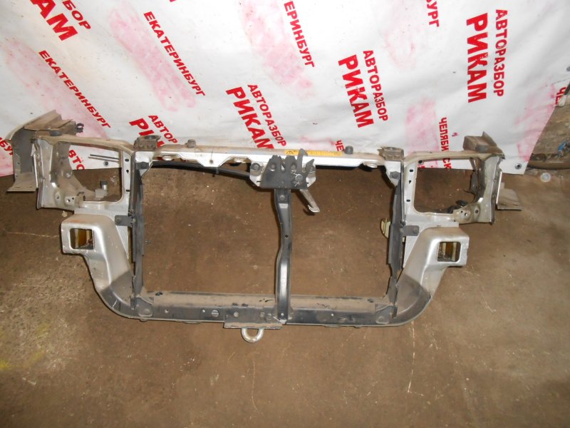 Рамка радиатора Volvo S40 Рамка радиатора Volvo S40