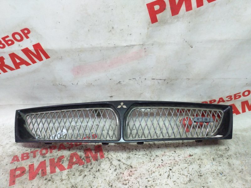 Решетка радиатора Mitsubishi Diamante F31A