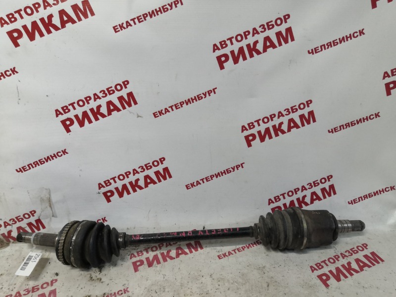 Привод Nissan Liberty PNM12 задний