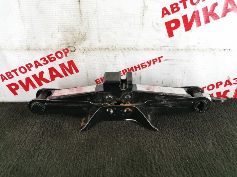Домкрат Mazda 3 Домкрат Mazda 3
