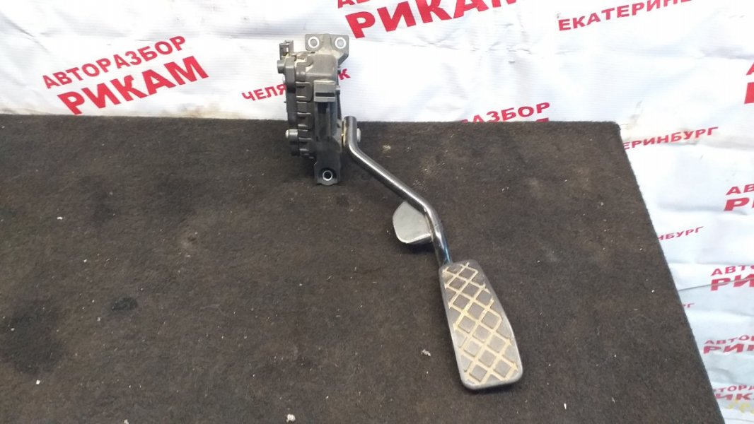 Педаль Volkswagen Passat B5 Педаль Volkswagen Passat B5