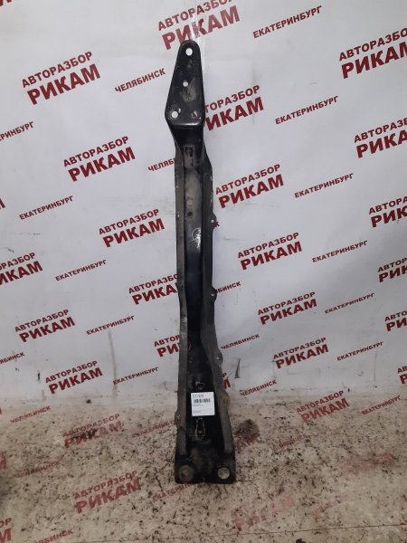 Балка продольная Nissan Liberty PM12