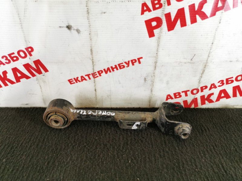 Тяга Honda Stream RN1 задняя Тяга Honda Stream RN1 задняя