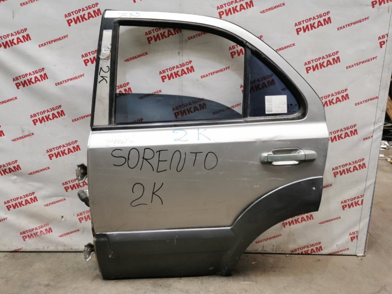 Дверь Kia Sorento задняя левая Дверь Kia Sorento задняя левая