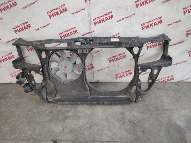 Рамка радиатора Audi A4 B5 8D2 Рамка радиатора Audi A4 B5 8D2