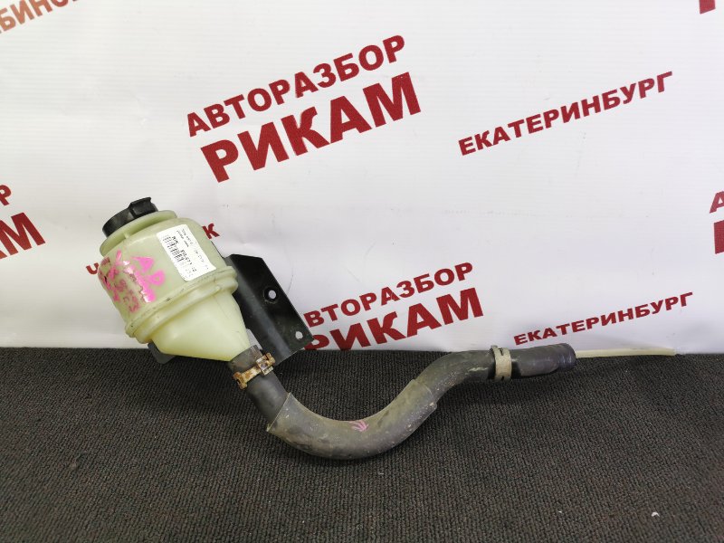 Бачок гура Nissan Ad VHNY11 QG18DE 2007