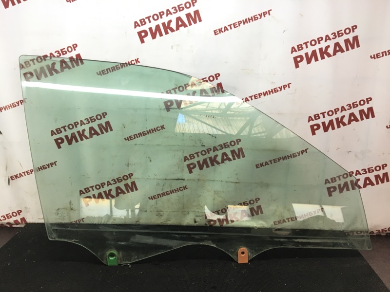 Стекло двери Toyota Mark Ii Wagon Qualis MCV20 переднее правое