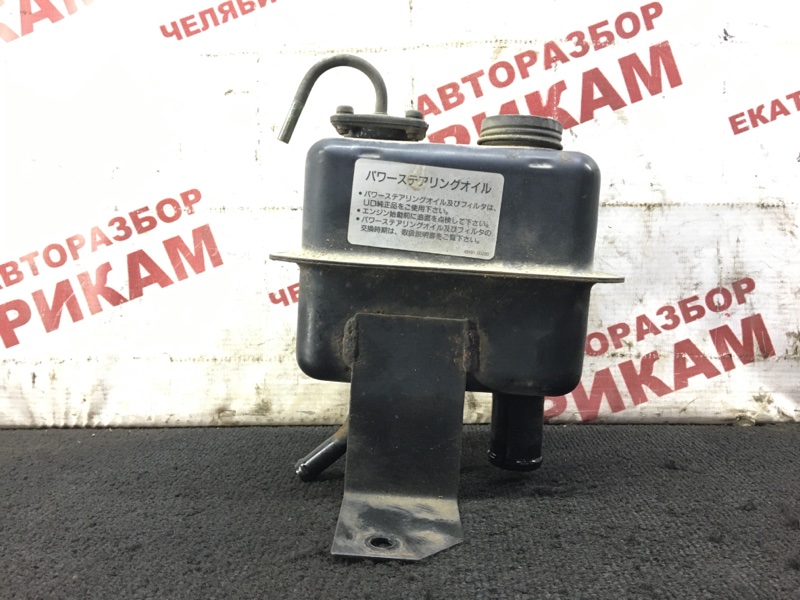 Бачок гура Nissan Diesel MK25A FE6