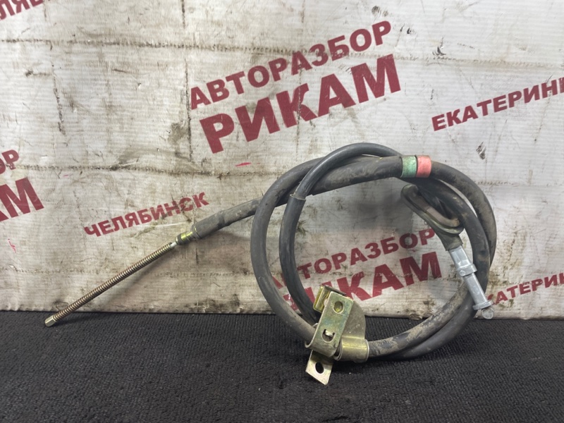 Трос ручника Subaru Forester SG5 EJ203 2005 задний правый
