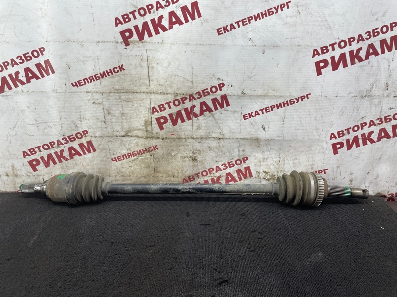 Привод Nissan Serena TNC24 QR20DE 2003 задний правый