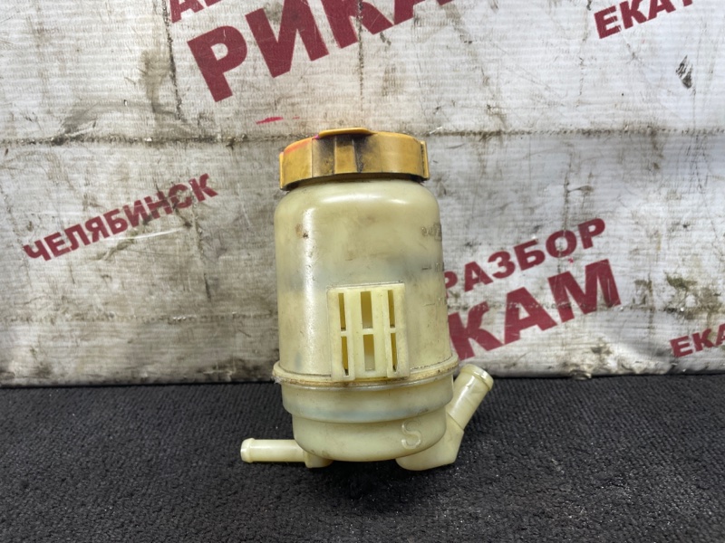 Бачок гура Subaru Forester SG5 EJ203 2005