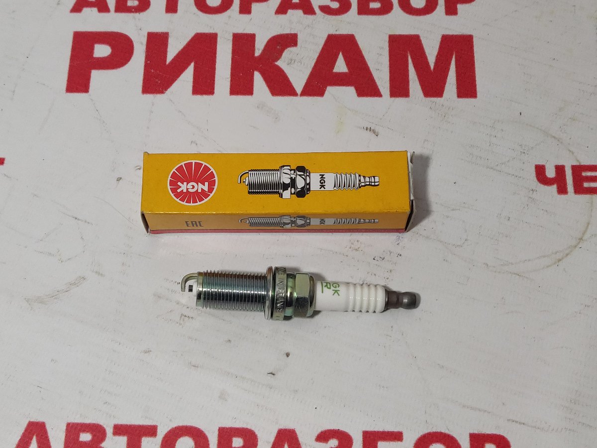 Свеча зажигания Свеча зажигания