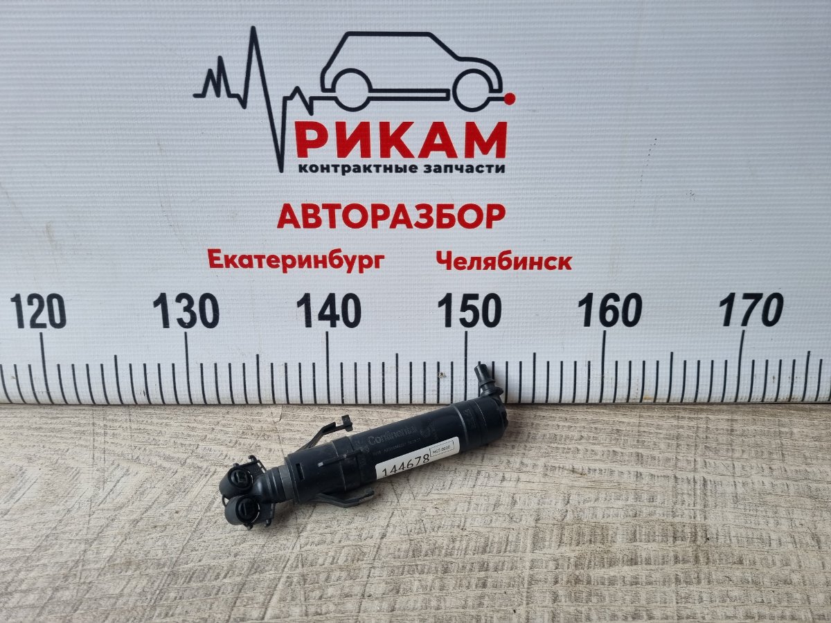 Форсунка омывателя фар правая VOLKSWAGEN PASSAT B7 2013 362 CAXA 3AA955104 контрактная