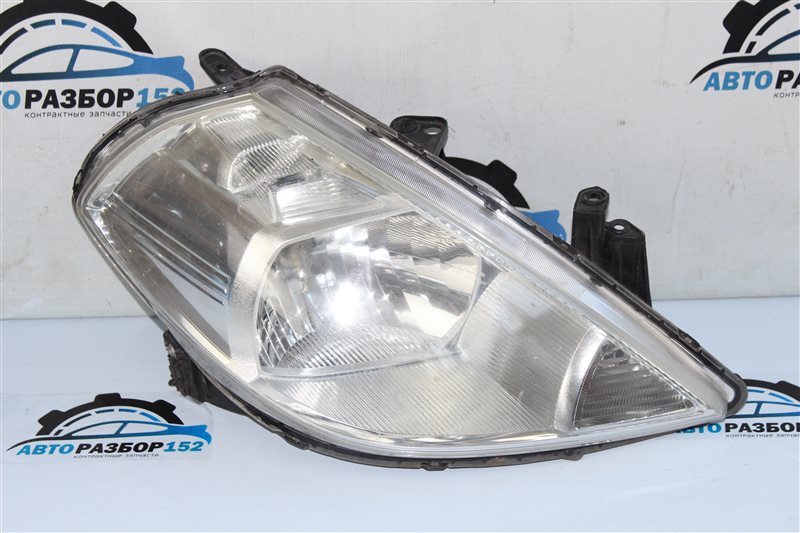 Запчасть фара правая NISSAN Tiida 2004-2009 E11 HR15DE контрактная Фара правая NISSAN Tiida 2004-2009 E11 HR15DE контрактная