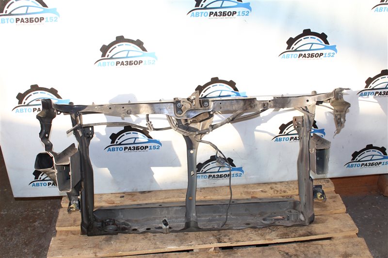 Рамка радиатора Fit 2001-2007 GD1 L13A Рамка радиатора Fit 2001-2007 GD1 L13A