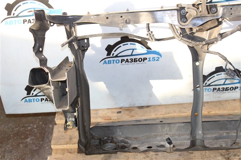 Рамка радиатора Fit 2001-2007 GD1 L13A Рамка радиатора Fit 2001-2007 GD1 L13A