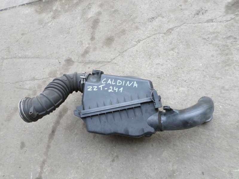 Корпус воздушного фильтра Toyota Caldina ZZT241 (б/у)