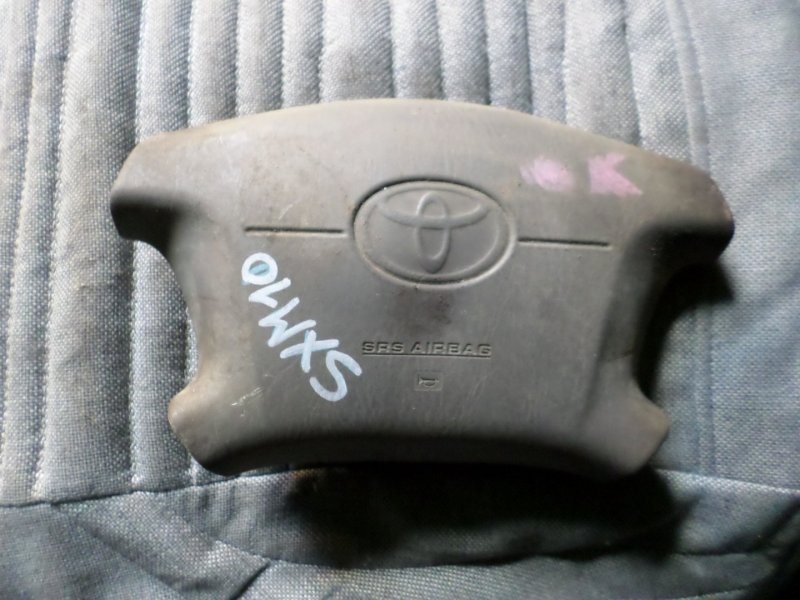 Airbag водительский Toyota Ipsum SXM10 (б/у)