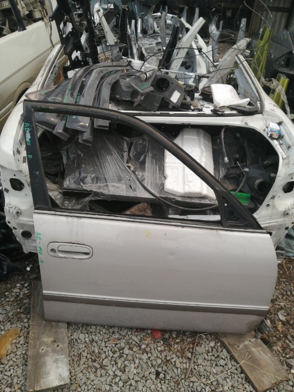 Дверь Toyota Sprinter AE110 передняя правая (б/у)