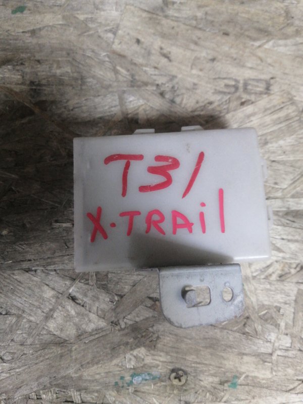 Электронный блок Nissan X-Trail NT31 (б/у)