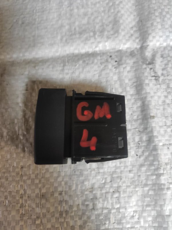Кнопка звука Honda Grace GM4 (б/у)