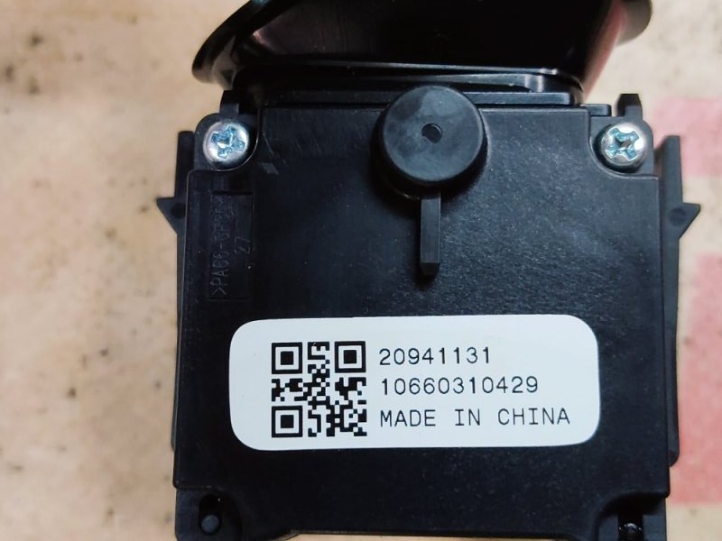 Переключатель дворников Cruze 2011 J305 F16D4 Переключатель дворников Cruze 2011 J305 F16D4