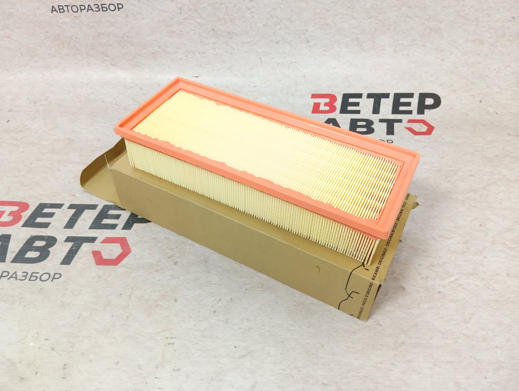 Воздушный фильтр Audi 8K0133843M новая