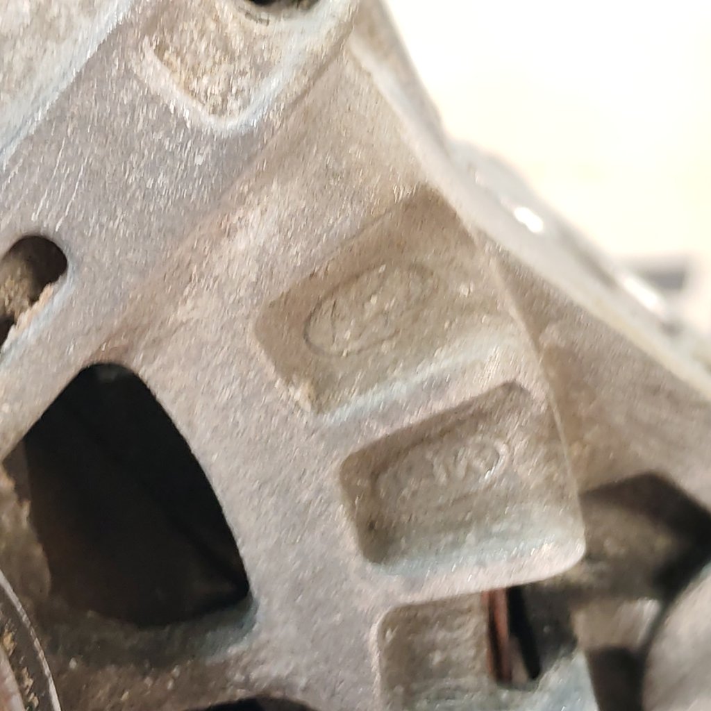 Генератор Kia Sorento XM D4HB Генератор Kia Sorento XM D4HB