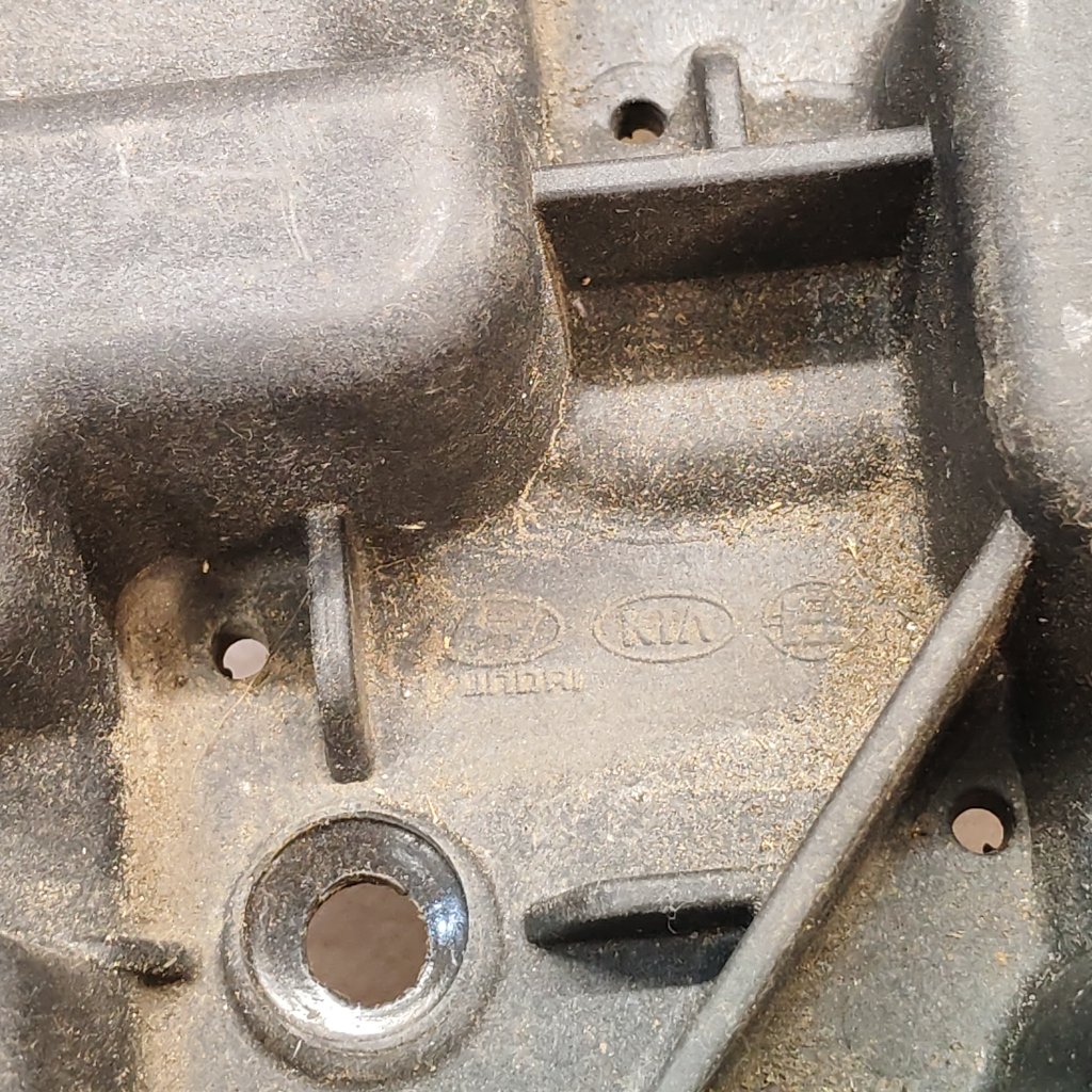 Крепление аккумулятора Sorento 2013 XM D4HB Крепление аккумулятора Sorento 2013 XM D4HB