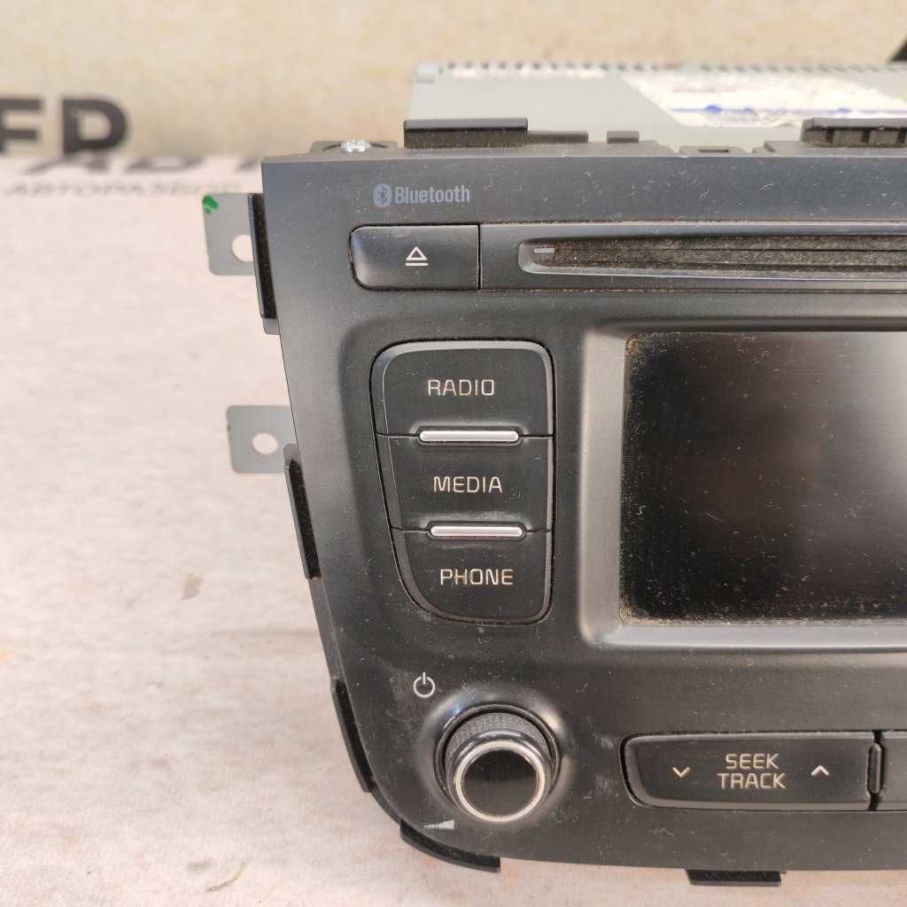 Магнитола Kia Sorento XM D4HB