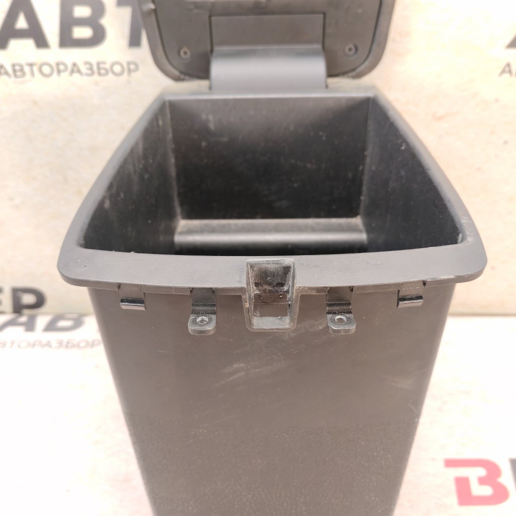 Подлокотник Sorento 2013 XM D4HB