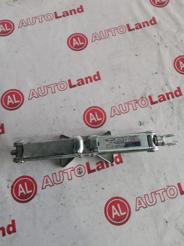 Домкрат Toyota Домкрат Toyota