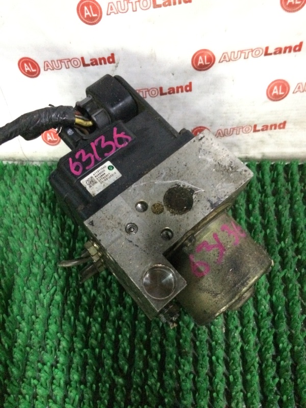 Блок abs Nissan Cefiro A33 Блок abs Nissan Cefiro A33