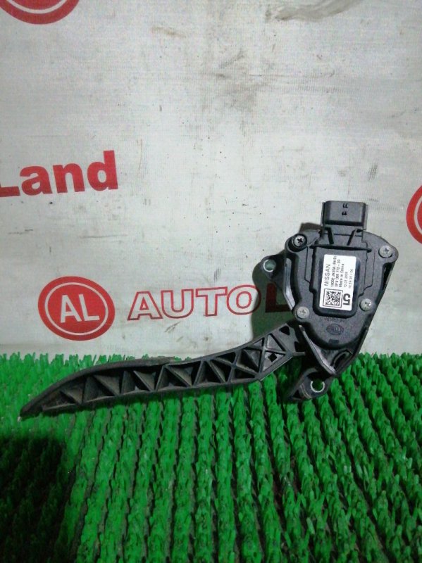 Педаль газа Nissan Teana J32 Педаль газа Nissan Teana J32