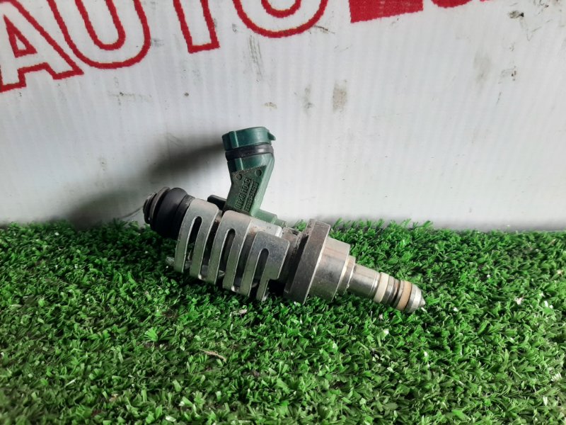 Форсунка топливная LEXUS GS300 GRS190 3GR-FSE 23250-31020 контрактная