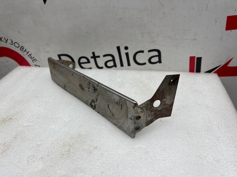 Кронштейн фары правый Patriot 2005-2024 1