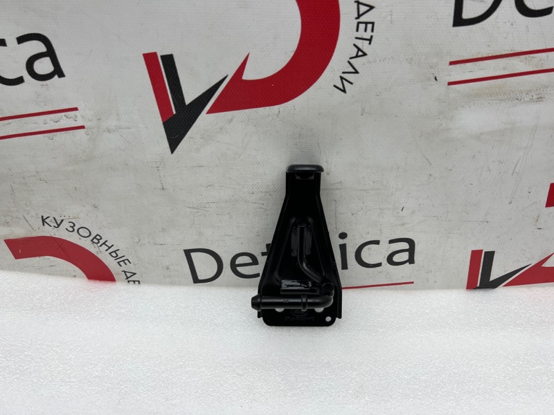 Кронштейн глушителя задний Land Rover Range Rover 2012-2022 4 LR044965 новая