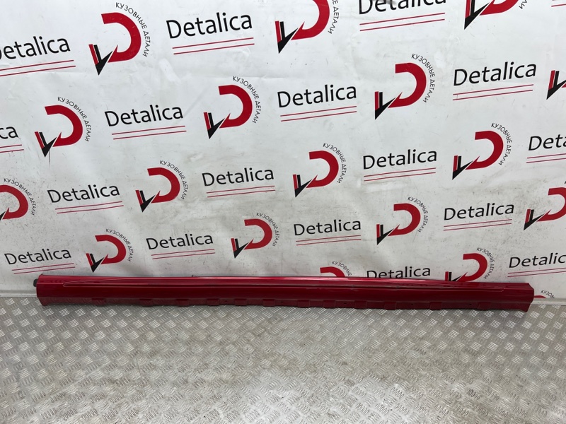 Накладка порога правая E5 2021-2024 1