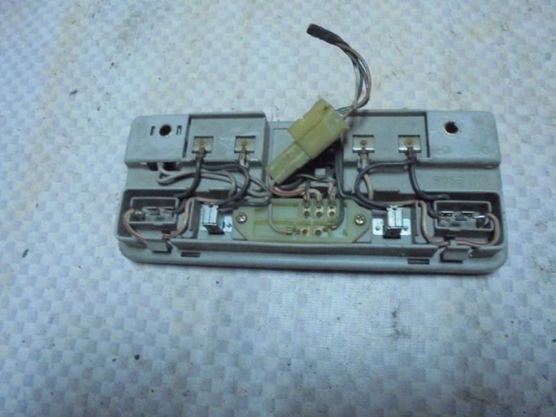 Плафон салонный передний Inspire 1993 CC2 G25A