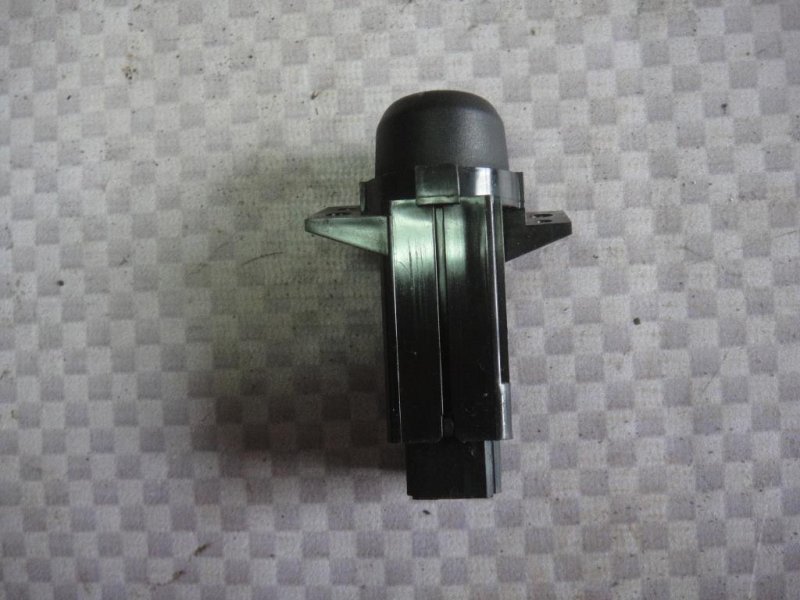 Кнопка аварийной сигнализации Accord 1998 CF4 F20B Кнопка аварийной сигнализации Accord 1998 CF4 F20B