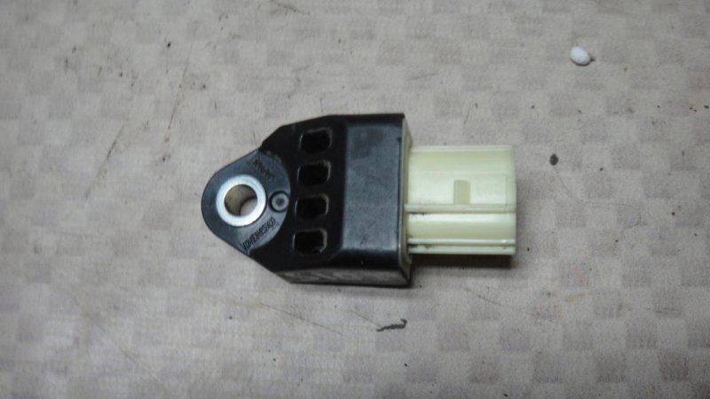 Датчик airbag Subaru Impreza 2008 GE3 EL15 98235AG070 Б/У
