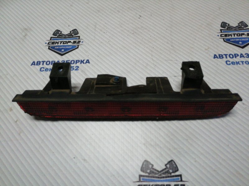 Запчасть стоп-сигнал дополнительный Suzuki Grand Vitara 2001 TD62 H25A 3582065D00 Б/У Стоп-сигнал дополнительный Suzuki Grand Vitara 2001 TD62 H25A 3582065D00 Б/У