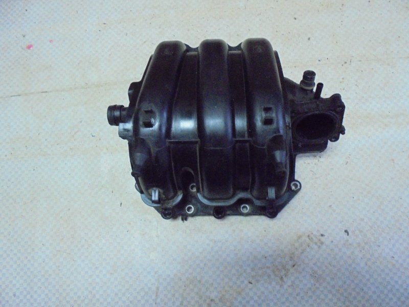 Коллектор впускной Skoda Rapid 2014 NH3 CGPC 03E129711F Б/У