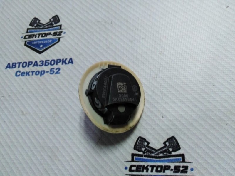 Датчик airbag Volkswagen Golf 2010 5K1 CAVD 5K0959354 контрактная