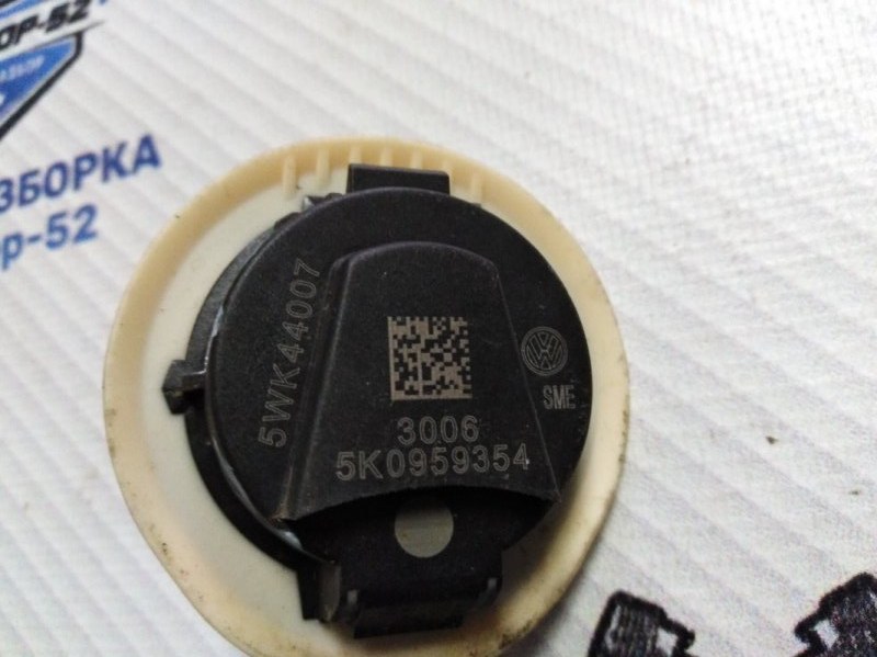 Датчик airbag Volkswagen Golf 5K1 CAVD