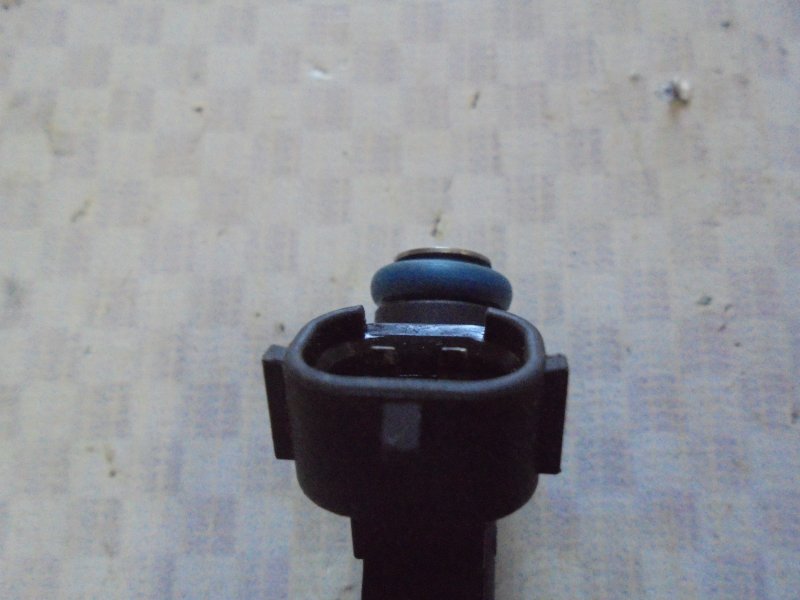 Форсунка топливная FX35 S50 VQ35DE