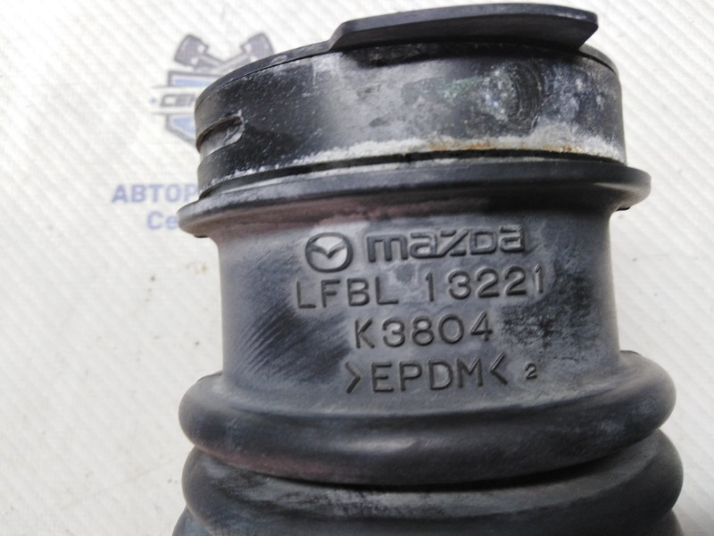 Патрубок воздушного фильтра Mazda3 2010 BL LF-VDS
