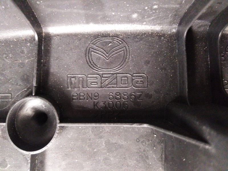 Обшивка багажника боковая левая Mazda3 2010 BL LF-VDS