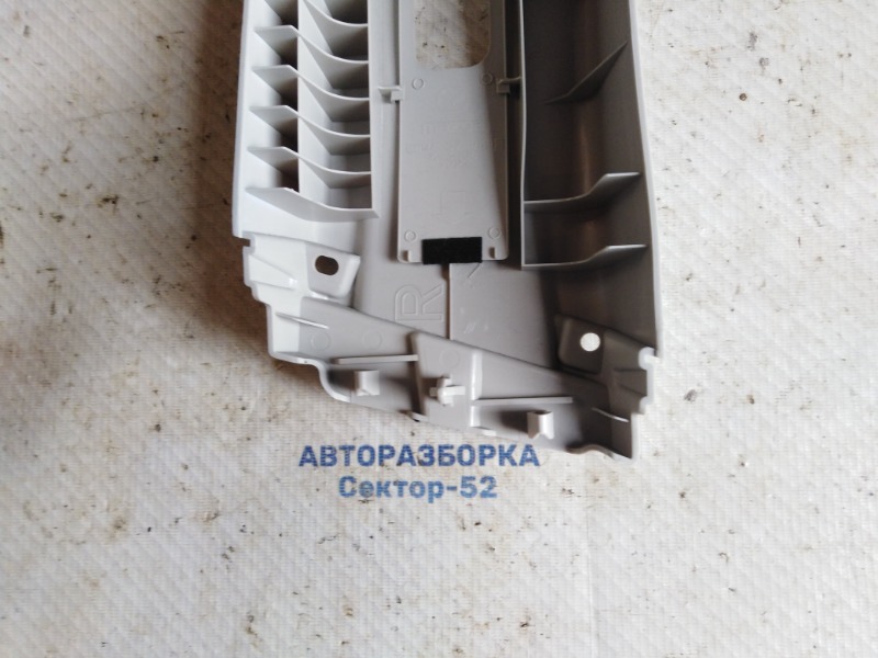 Обшивка стойки правая Mazda3 2010 BL LF-VDS